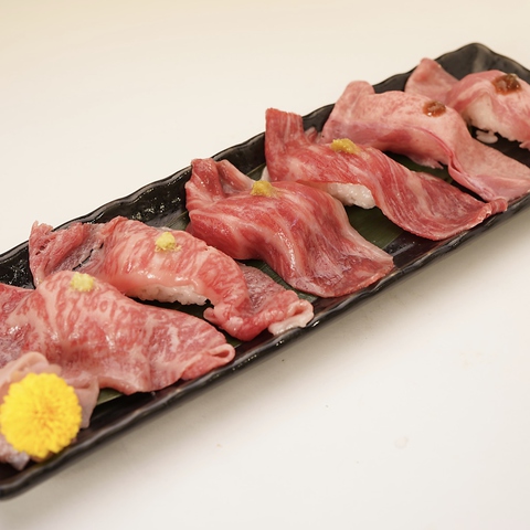 逸品料理|炙り肉寿司3種盛り合わせ（1貫×3種）	の画像